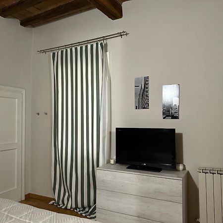 Maison Vert Appartamento In Centro Storico A モデナ エクステリア 写真