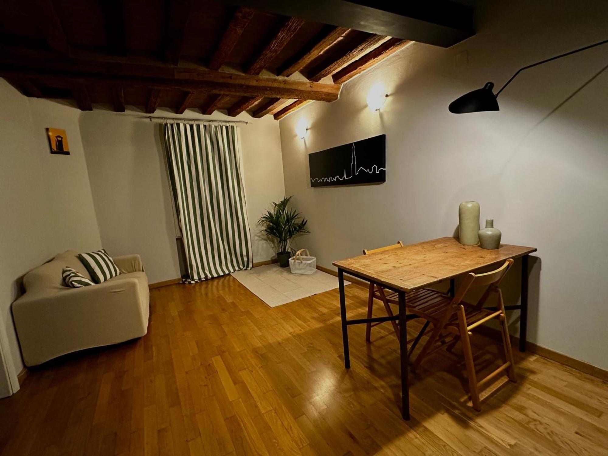 Maison Vert Appartamento In Centro Storico A モデナ エクステリア 写真