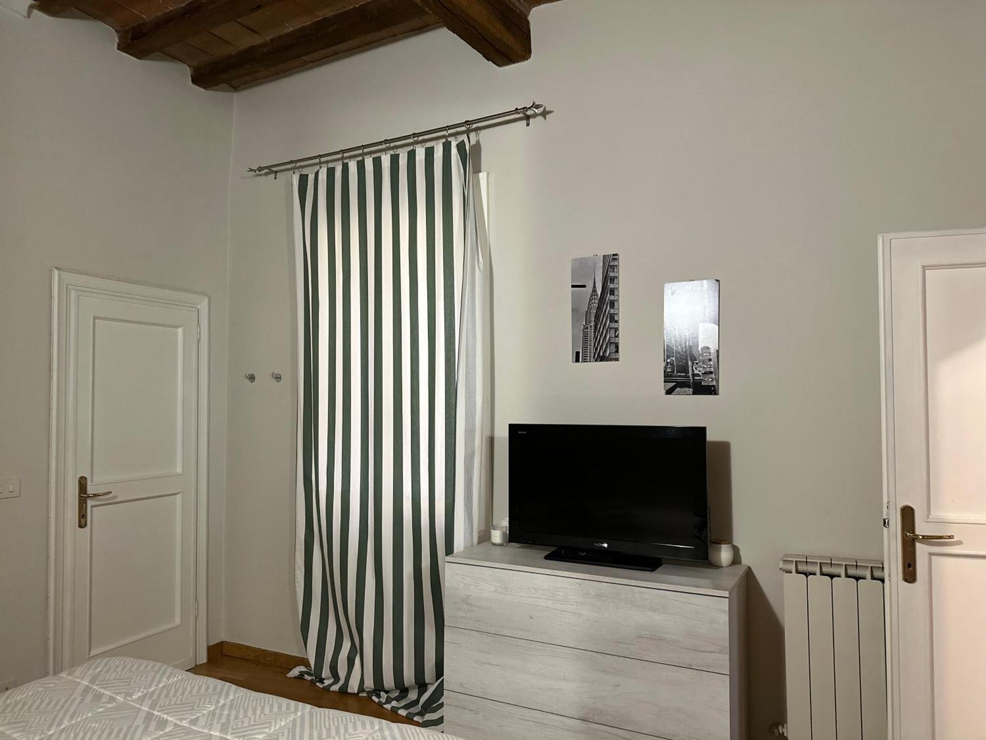 Maison Vert Appartamento In Centro Storico A モデナ エクステリア 写真